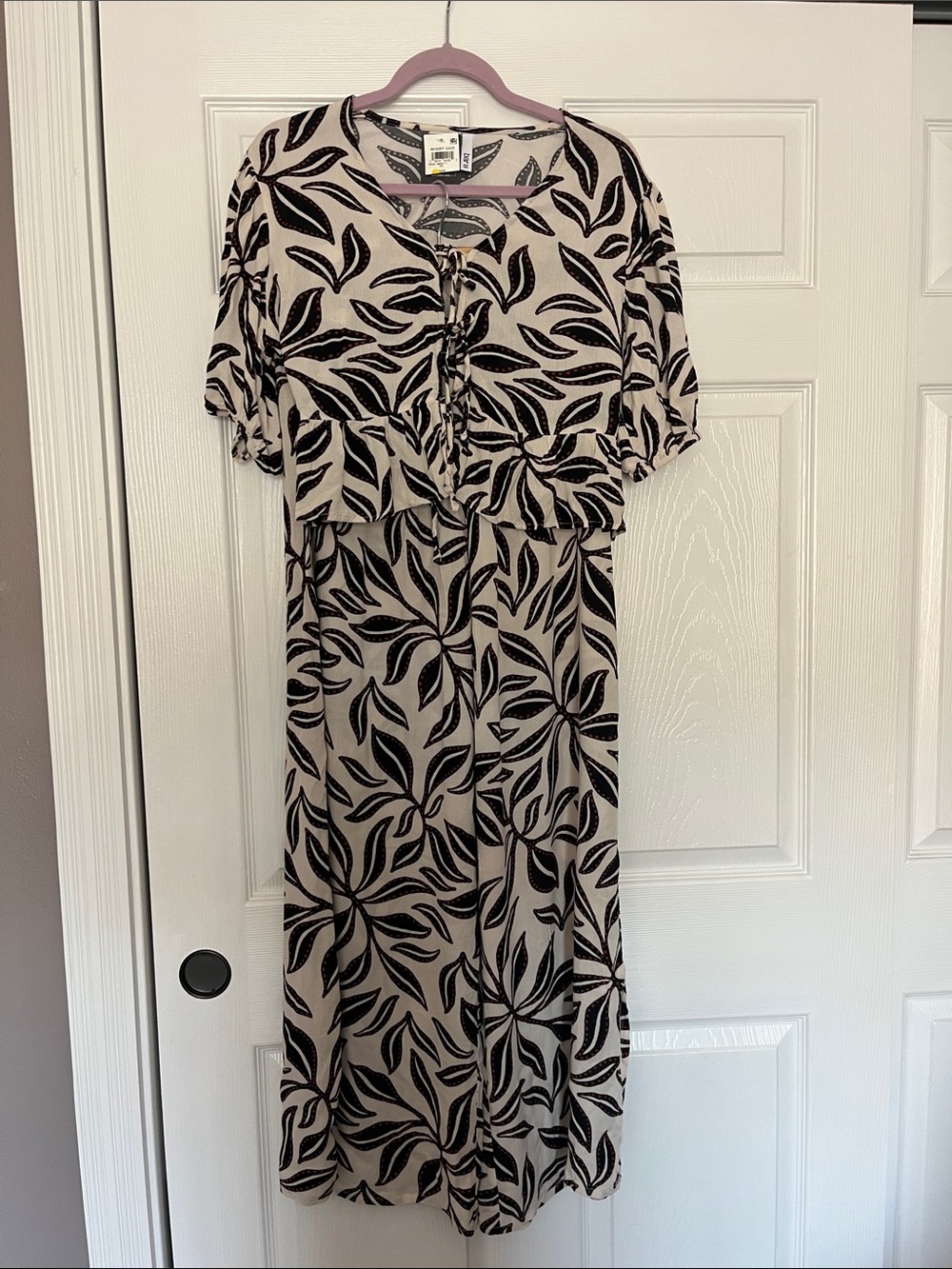 Bar III Beach Wear Beige with Black Leaf Print Top and Wide Leg Pant NWT Size XL